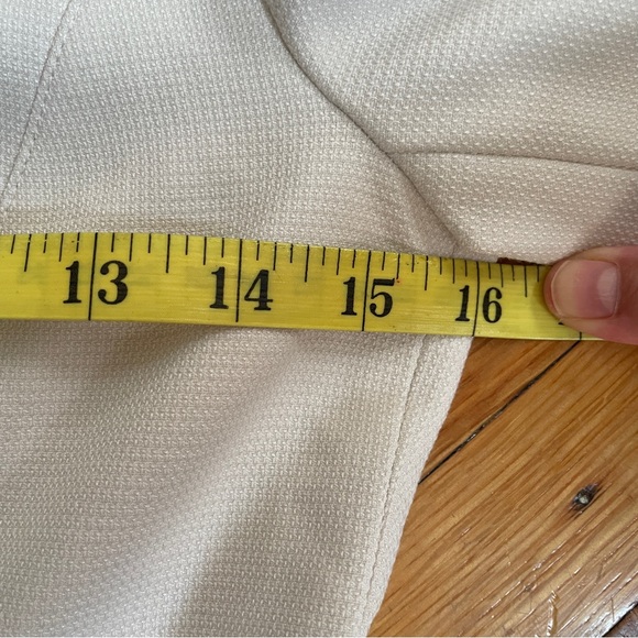 WHBM One Button No Collar 3/4 Sleeve Blazer in Cream Bone Off-White - Picture 9 of 12